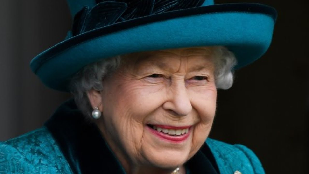 This Is The Real Reason Why The Queen Has Two Birthdays