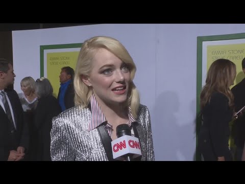 Emma Stone enters SNL's five timers club