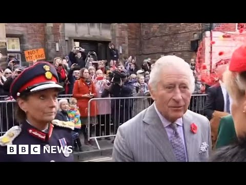 Eggs thrown at King Charles III in York - BBC News