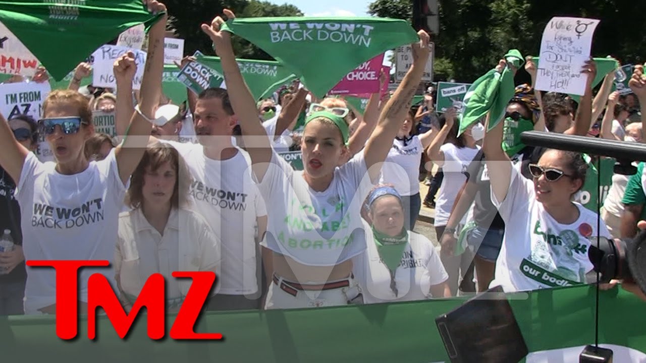 Busy Philipps Marches with Abortions Rights Protesters in D.C. | TMZ
