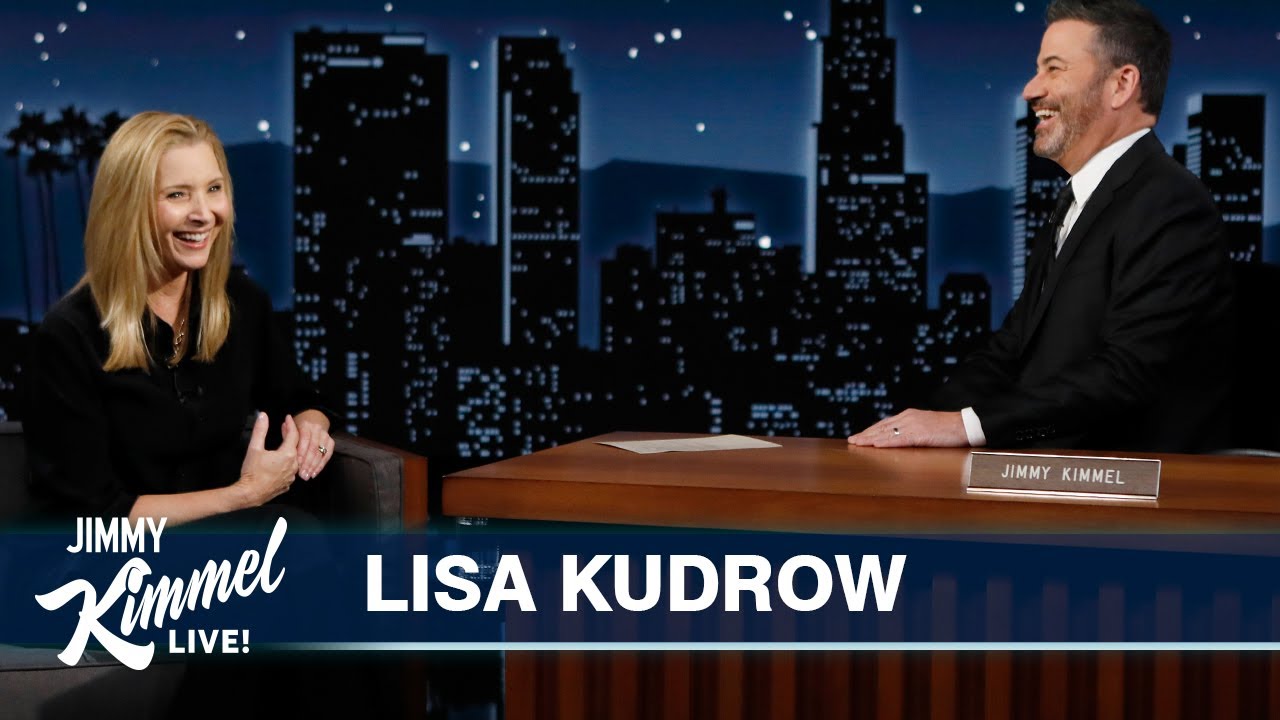 Lisa Kudrow on Blowing Her First Big Audition, Elton John Singing to Her and Romy & Michele Reunion