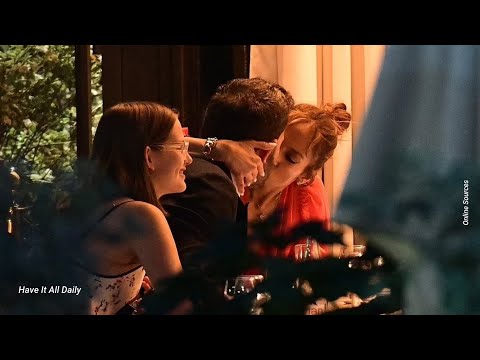Newlyweds Jennifer Lopez and Ben Affleck can't stop kissing alongside his 16 YO daughter Violet