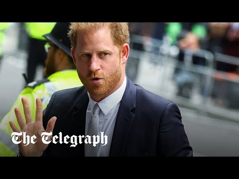 Prince Harry arrives to resume evidence in phone hacking trial