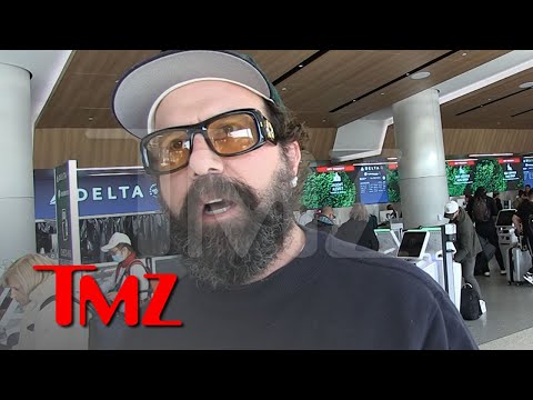 Brett Gelman Says Noah Schnapp Didn't Need To Apologize Over Israel-Hamas Views | TMZ