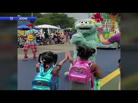 Mom who says daughter & niece were ignored by Sesame Place character speaks out