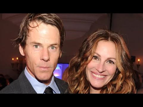 Strange Things About Julia Roberts' Marriage