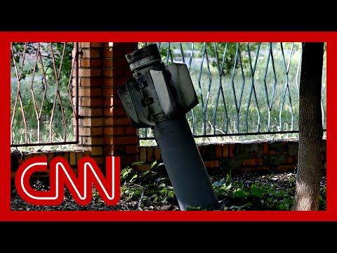 Retired colonel reacts to Biden's decision to send Ukraine cluster munitions