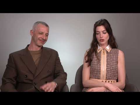 ‘Armageddon Time’s Anne Hathaway & Jeremy Strong On “Responsibility” Playing James Gray’s Parents