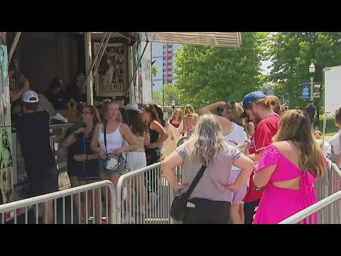 Fans pack Chicago's Soldier Field for first night of Taylor Swift Eras Tour concerts