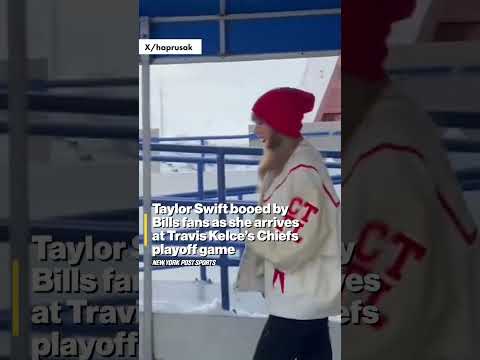 Taylor Swift booed by Bills fans as she arrives at Travis Kelce’s Chiefs playoff game #shorts