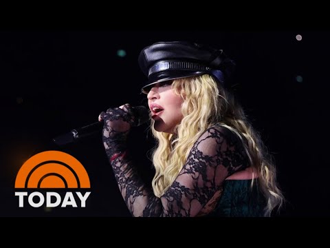 Madonna sued by fans for being late to her concerts