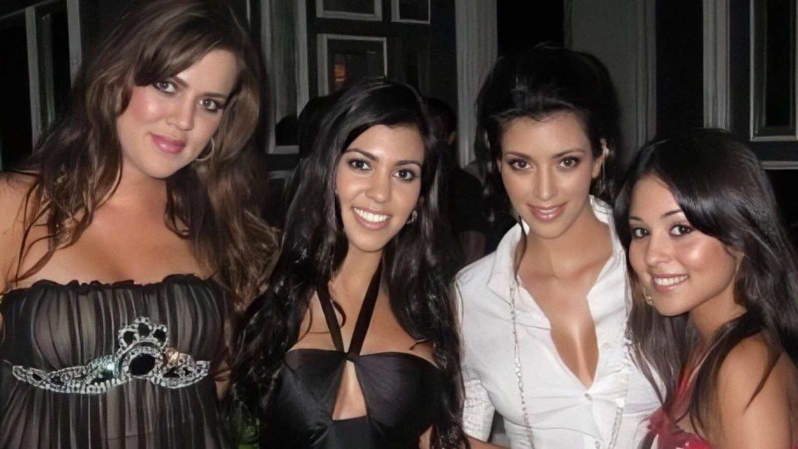 Alexa with Kardashians in 2009