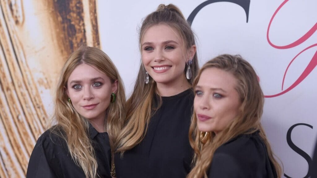 Elizabeth Olsen with Mary-Kate and Ashley Olsen