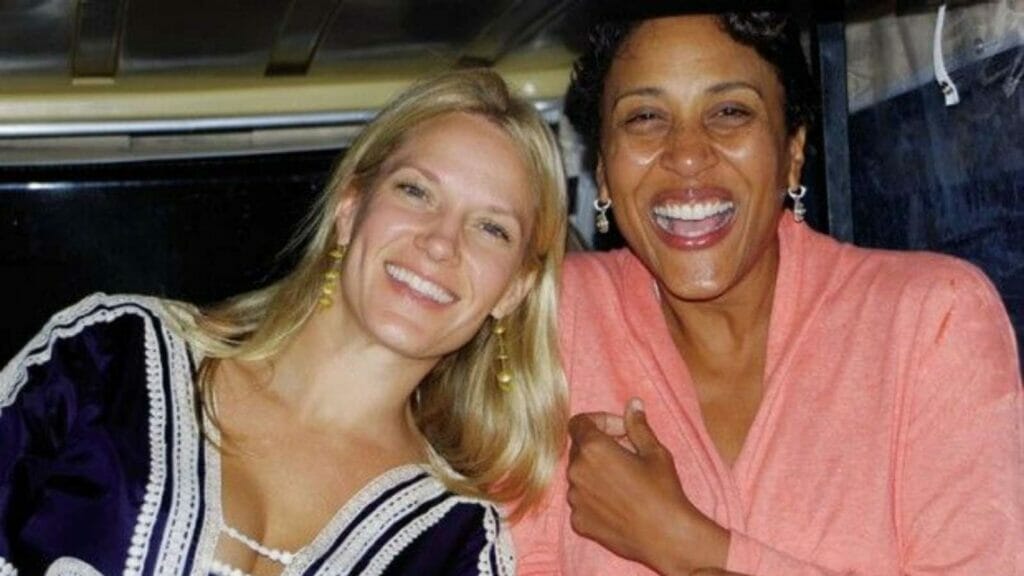 Amber Laign and Robin Roberts