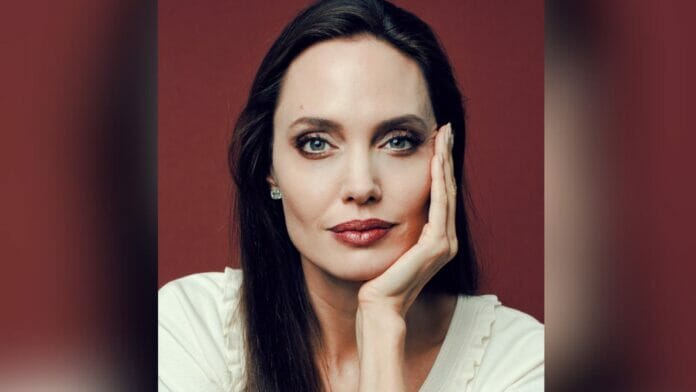 Angelina Jolie wanted to play James Bond