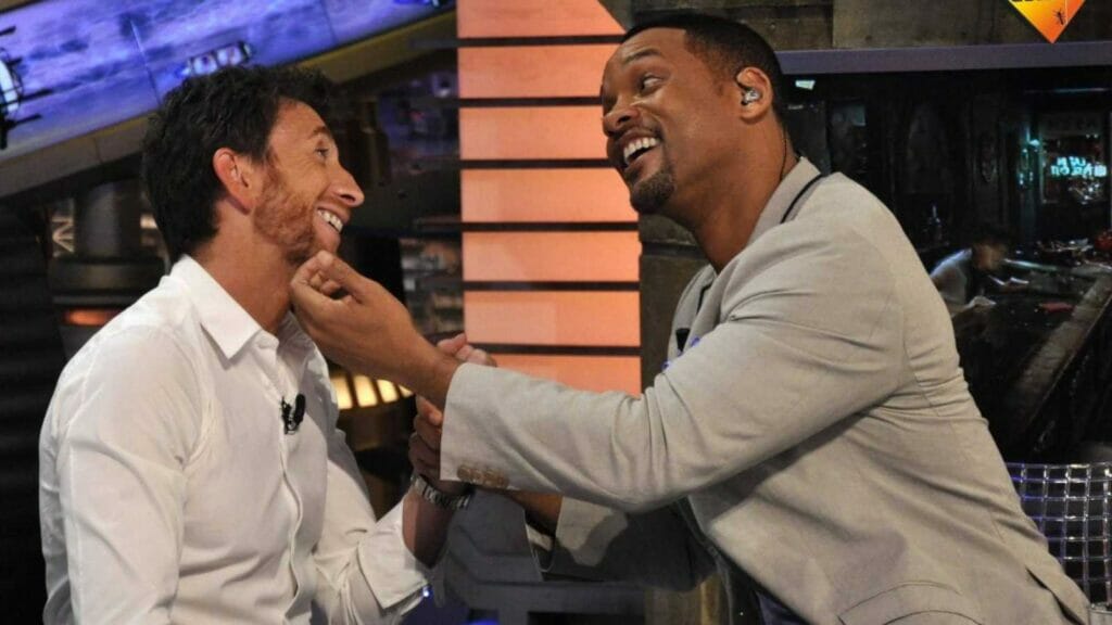 Pablo Motos and actor Will Smith in 'El hormiguero'.