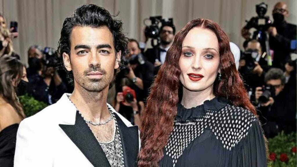 Joe Jonas and Sophie Turner on the Red Carpet of Met Gala 2022