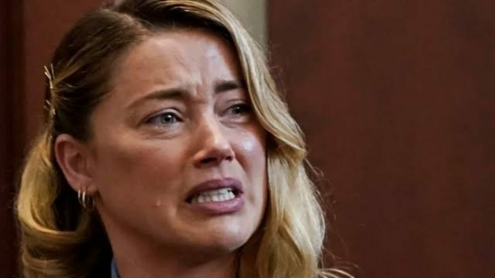 Amber Heard breaks down during Thursday's trial